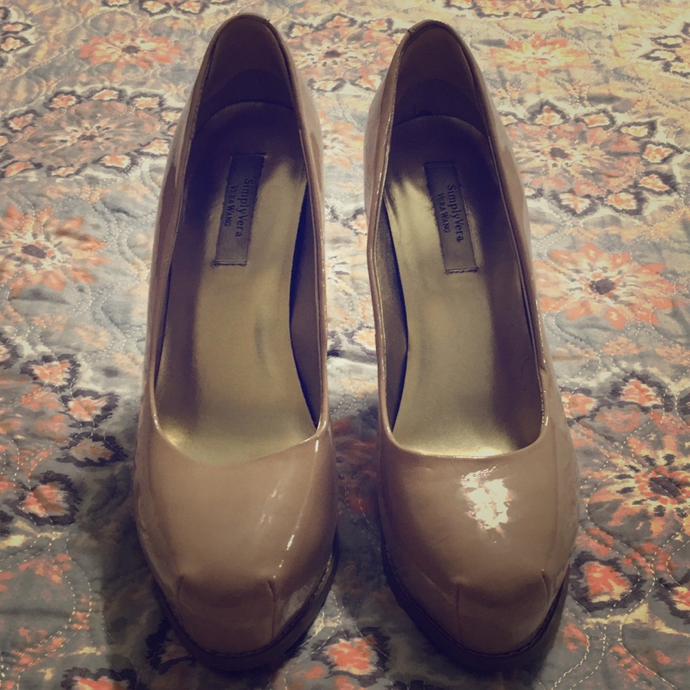 Simply Ver Vera Wang Heels